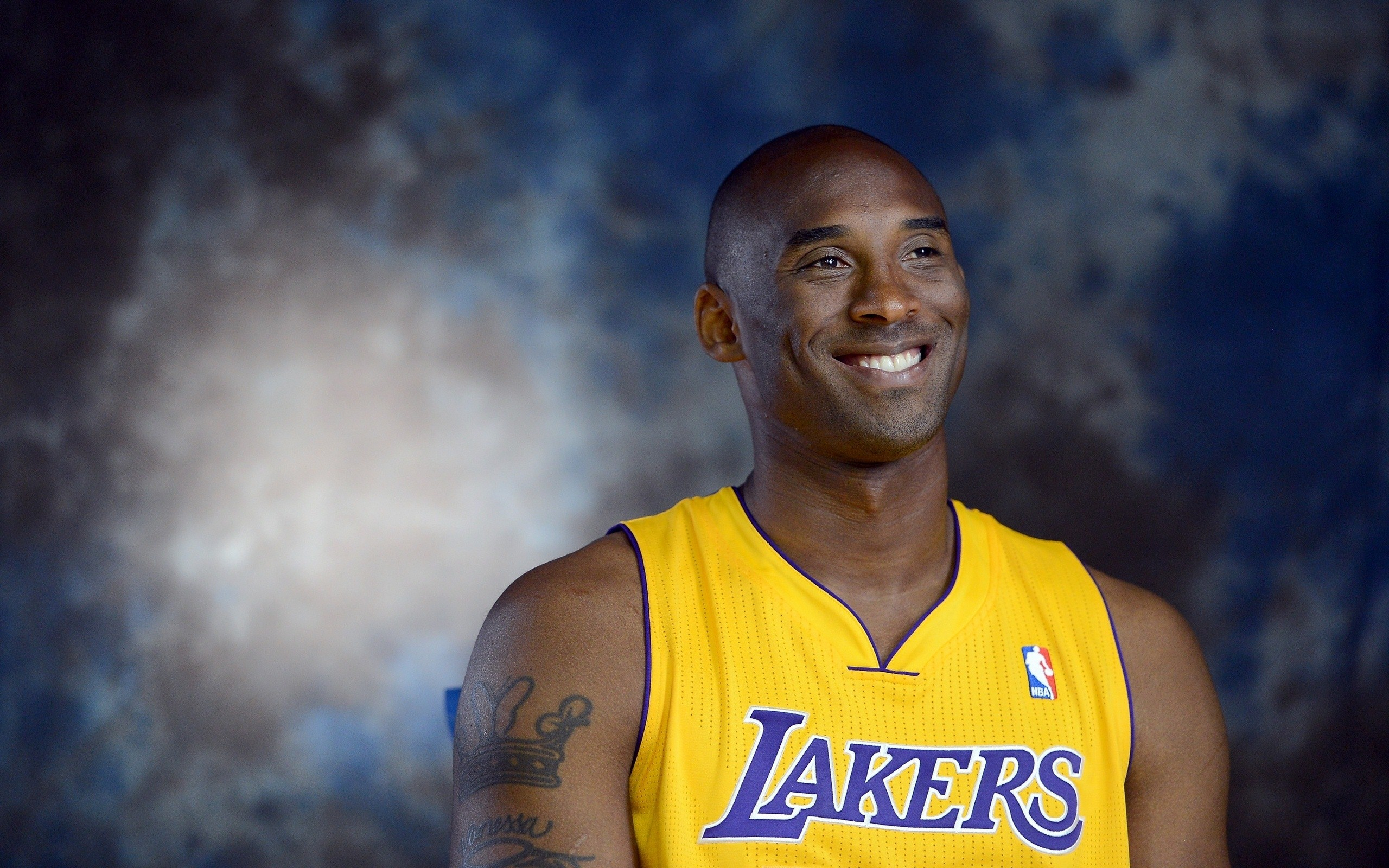 步推动我们 步推动我们